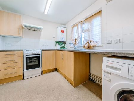 1 Bed Flat, Tavistock Road, CR0 - Photo 2