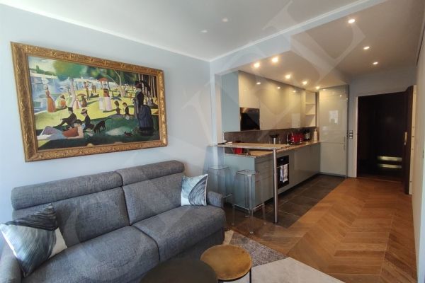 Appartement à louer à Paris 8Ème - Photo 1