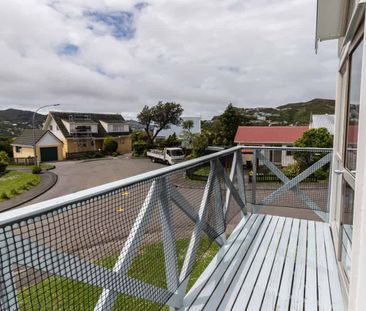 Charming and Spacious Home at 104a Allington Road - Photo 5