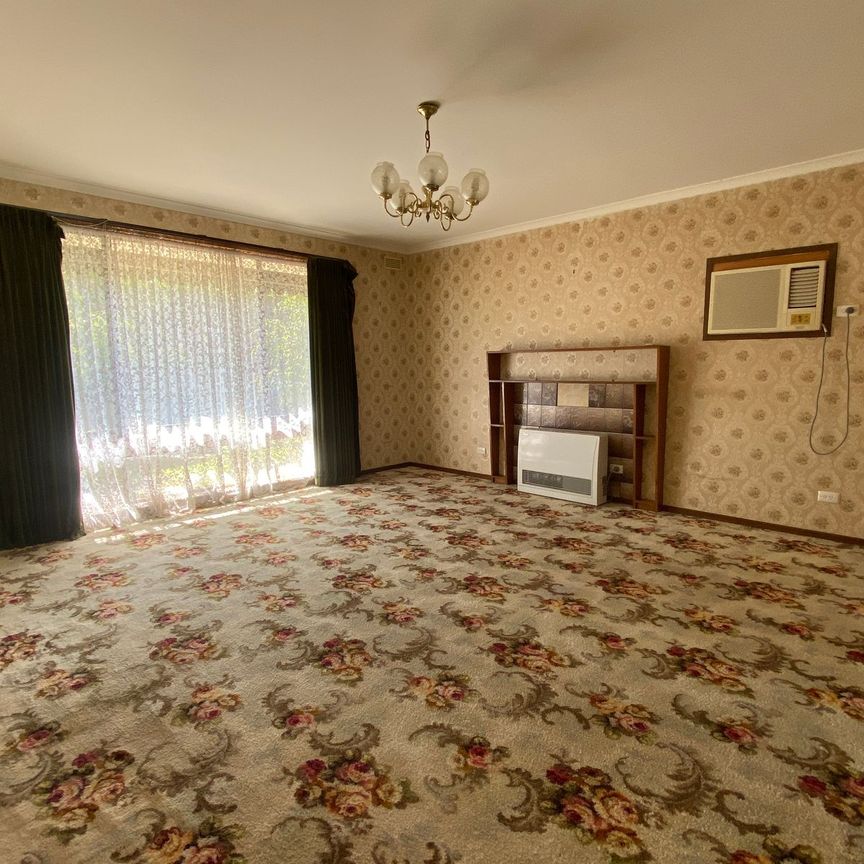 TWO BEDROOM UNIT IN MARYBOROUGH - Photo 1