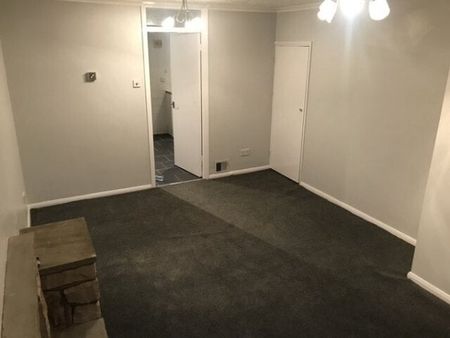 Spencer Way, Redhill - Photo 3