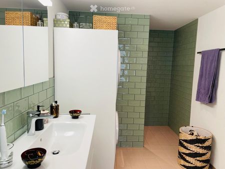 Charmante 2,5-Zimmer-Wohnung im Kubli Glarus zu vermieten - Photo 4