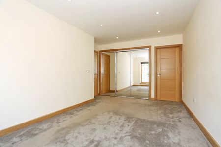 8k High Street, AB31 5RP, Banchory - Photo 2