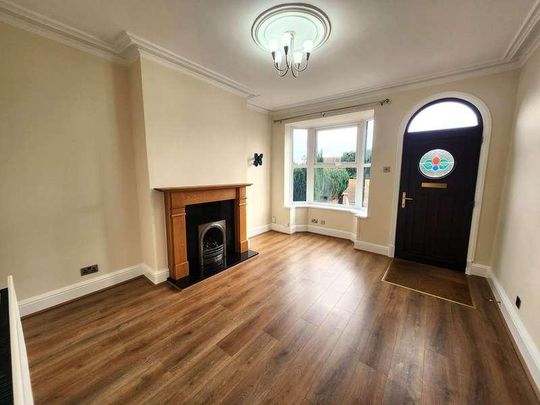 Beecher Road, Halesowen, B63 - Photo 1