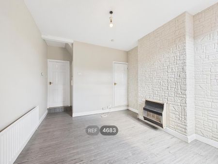 2 bedroom terraced house to rent - Photo 4
