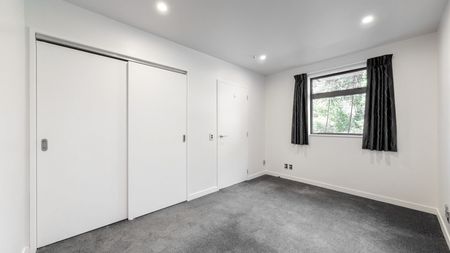 15 San Sebastian Road, Kelburn - Photo 2