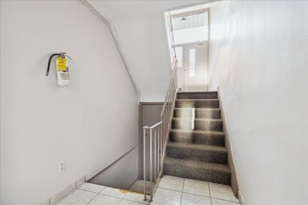 For Lease - 2350 Queensway Drive Unit# 1, Burlington, Ontario - Photo 5