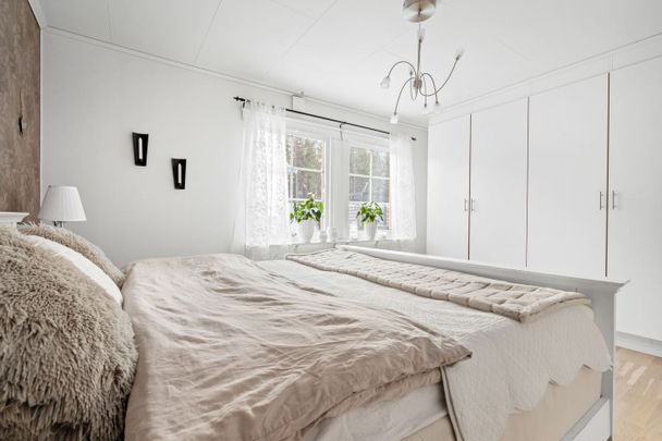 Nyponvägen, Vallentuna - Foto 1