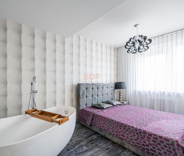 Mieszkanie 3-pokojowe z klimatyczną strefą kąpielową w sypialni - Фото 6