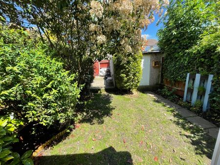 Room in a Shared House, Thamworth Lane, CR4 - Photo 2