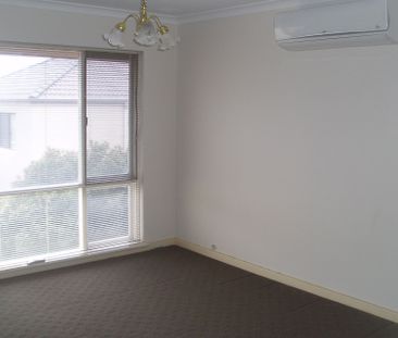 Convenient, Comfortable & Pet Friendly Living - Photo 3
