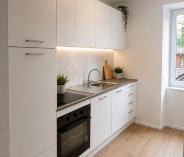 À louer à Sonvilier Appartement entièrement rénové - Foto 2