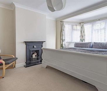 Hillcrest Way, Epping, CM16 - Photo 3