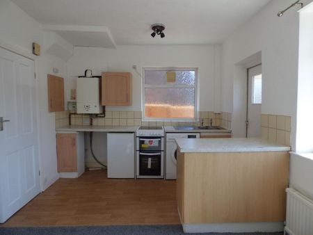 2 bedroom semi-detached house to rent - Photo 4