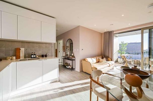 Montfichet Road, Stratford, E20 - Photo 1