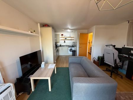 Beacon Tower, Bristol - Photo 5