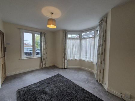 2 bedroom semi-detached house to rent - Photo 5