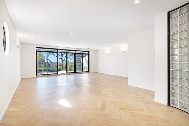 North-Facing, Impeccably Renovated Duplex Positioned 300m to Lane Cove Village - Photo 1