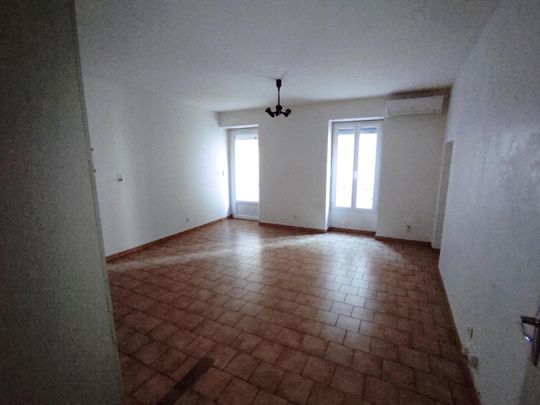 Location Appartement 2 pièces 55m² MILLAU 12100 - Photo 1