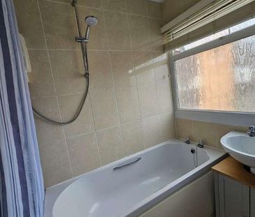 Remburn Gardens, Warwick, CV34 - Photo 6