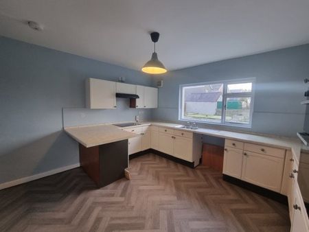 Brynlloi Road, Ammanford, SA18 - Photo 4