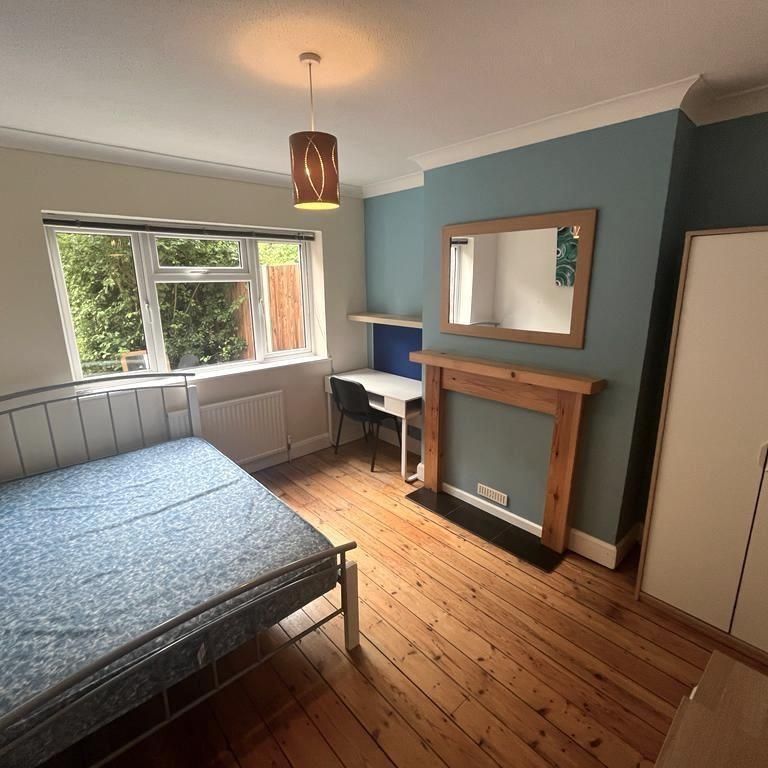 4 bedroom house to rent - Photo 1