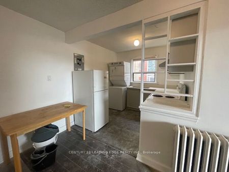 For Lease - 1516 Eglinton Avenue Unit# Apt 1, Toronto, Ontario - Photo 5