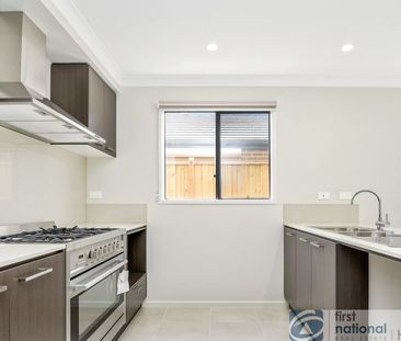 29 Hekela Street, Clyde North - Photo 2