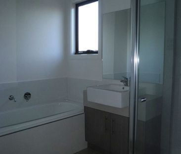 LOW MAINTENACE LIFESTYLE LIVING IN THE HEART OF ALTONA - Photo 1