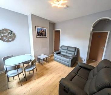 Thistleberry Avenue, Newcastle-Under-Lyme, ST5 - Photo 1