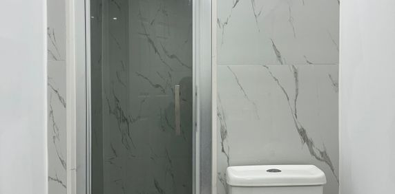 For Lease - 80 Mosedale Cres Crescent Unit# Unit C, Toronto, Ontario - Photo 2