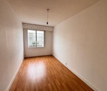 Location Appartement 3 pièces 73m² LES SABLES D OLONNE 85100 - Photo 4