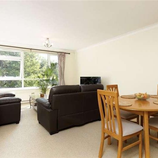 Tragail, Mercier Road, London, SW15 - Photo 1