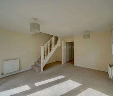 2 bedroom semi-detached house to rent - Photo 2