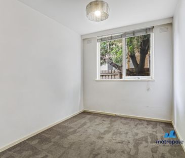 2/7 Alfriston Street, ELWOOD, VIC - Photo 5