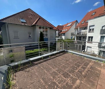 Großzügige 4-Zimmer Wohnung mit sonnigem Balkon in begehrter Lage i... - Photo 2