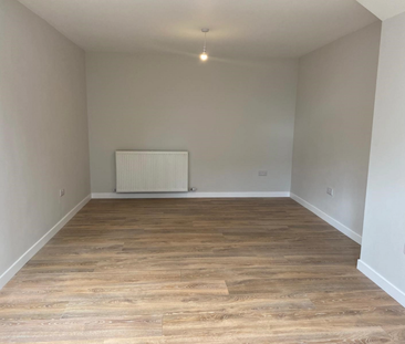 4 bedroom terraced house to rent - Photo 1