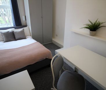Flat 5, 158 Woodsley Road, LS2 9LZ, Leeds - Photo 2