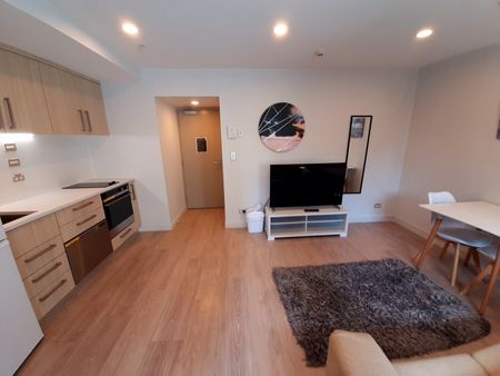 CBD Apartment - Photo 2