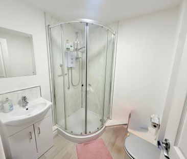 Newton Road, Yeovil, Somerset - Photo 4