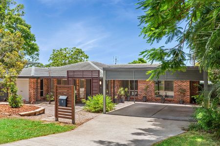 Thoughtfully Refreshed and Low Maintenance Family Home in Beautiful Buderim - Photo 4