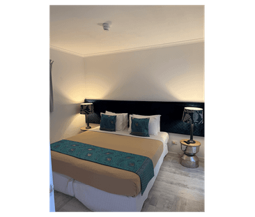 Lovely Inner City Executive Suite - Photo 4