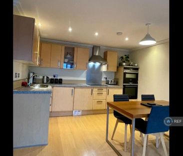 2 bedroom flat to rent - Photo 6