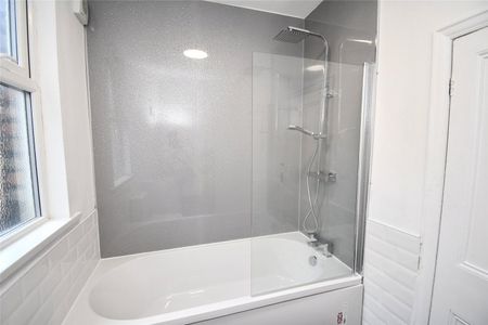 Poulton Road, CH44 9DL, Wallasey - Photo 3