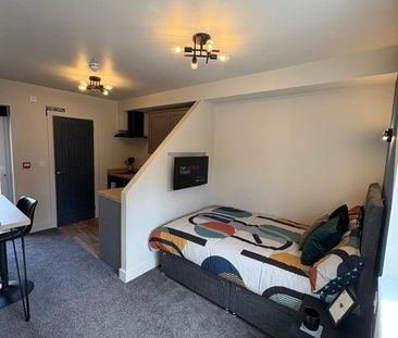 6 bedroom house to rent - Photo 3