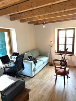 Beautiful 4.5-room apartment in village house, garden access - Foto 1