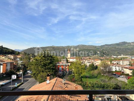 Quadrilocale buono stato, quarto piano, Centro, Grezzana - Photo 2