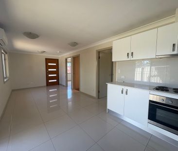 Comfortable & Convenient Living in St Marys - Photo 3