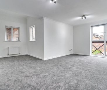 3 bedroom apartment to rent - Photo 4