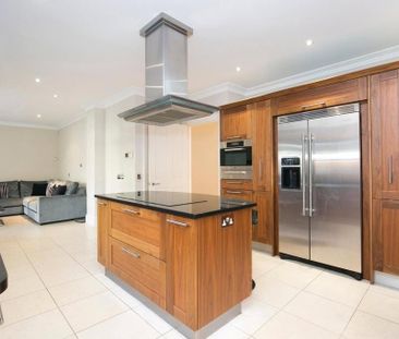 5 bedroom detached house to rent - Photo 4